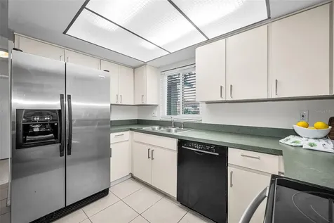 10050 62nd Avenue N St Petersburg FL 33708