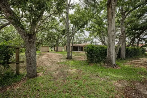 10050 62nd Avenue N St Petersburg FL 33708