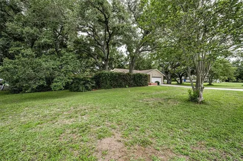 10050 62nd Avenue N St Petersburg FL 33708