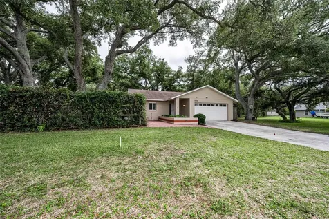 10050 62nd Avenue N St Petersburg FL 33708