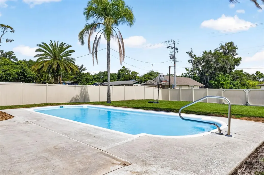 37121 Meridian Avenue Dade City FL 33525