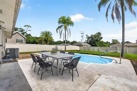 37121 Meridian Avenue Dade City FL 33525