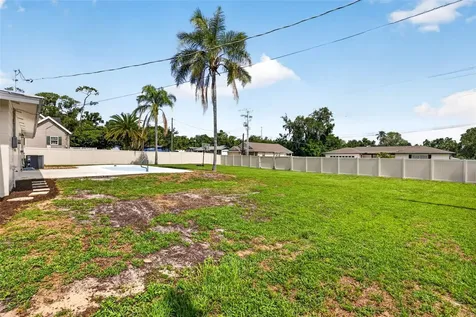 37121 Meridian Avenue Dade City FL 33525