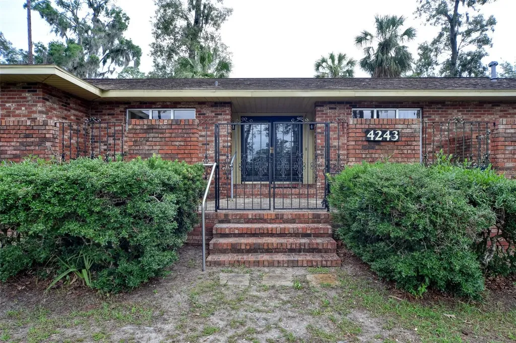 4243 SE 8th Street Ocala FL 34471
