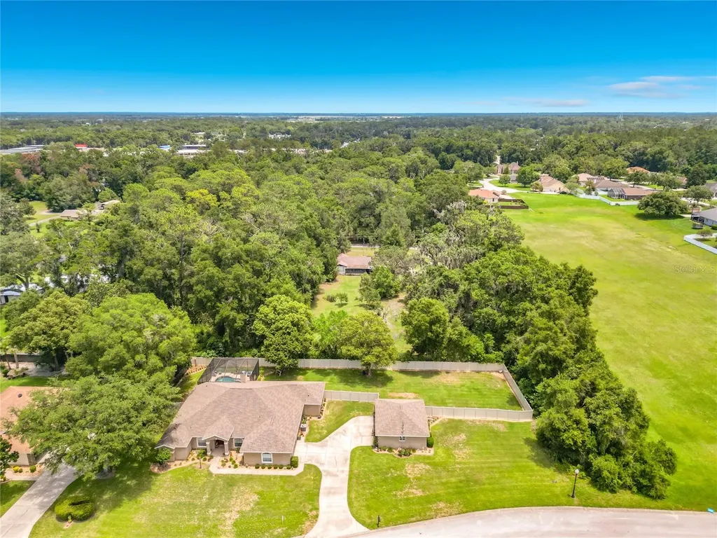 10445 SE 42nd Terrace Belleview FL 34420