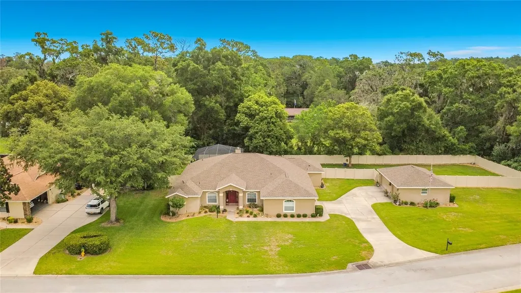 10445 SE 42nd Terrace Belleview FL 34420