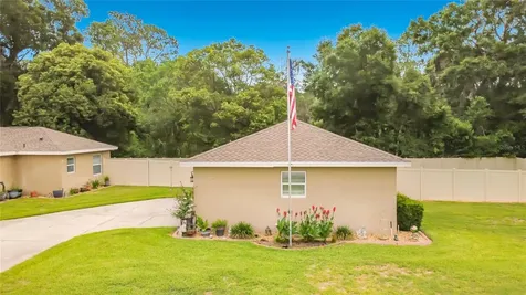 10445 SE 42nd Terrace Belleview FL 34420