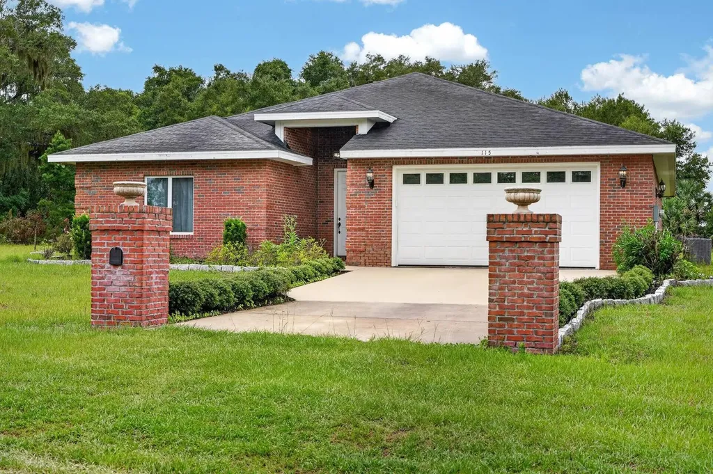115 Tangelo Terrace Crescent City FL 32112