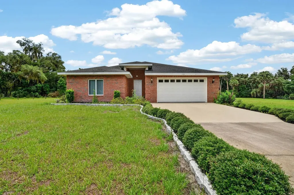 115 Tangelo Terrace Crescent City FL 32112