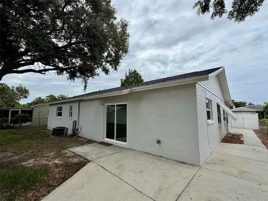 6945 Orkney Avenue N St Petersburg FL 33709
