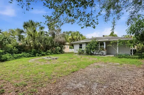 1020 23rd Street Sarasota FL 34234