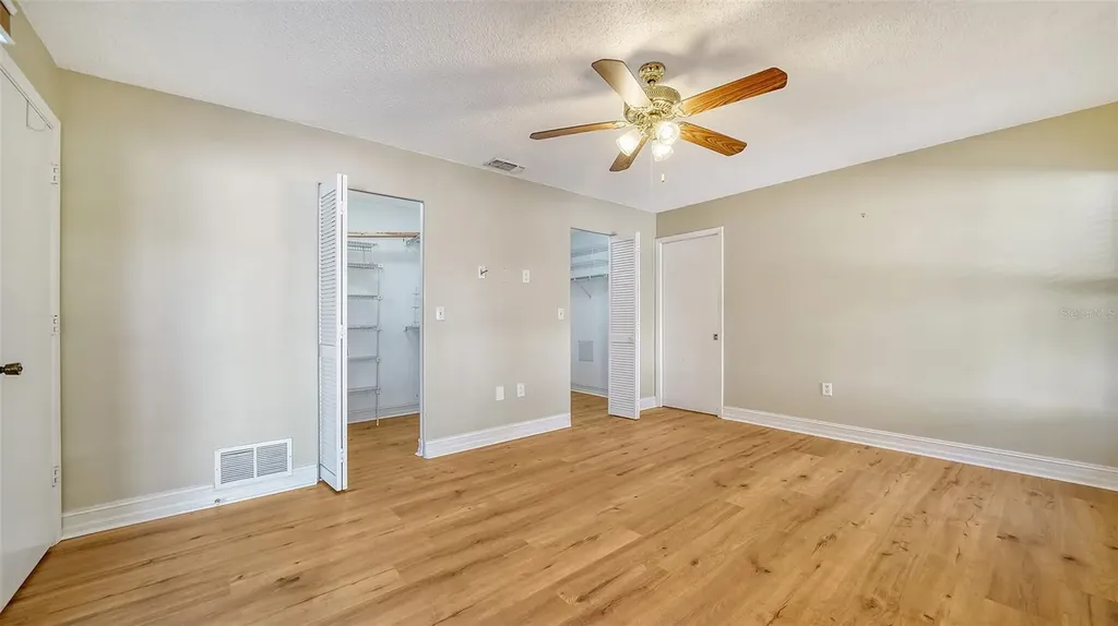 Sarasota FL 34233