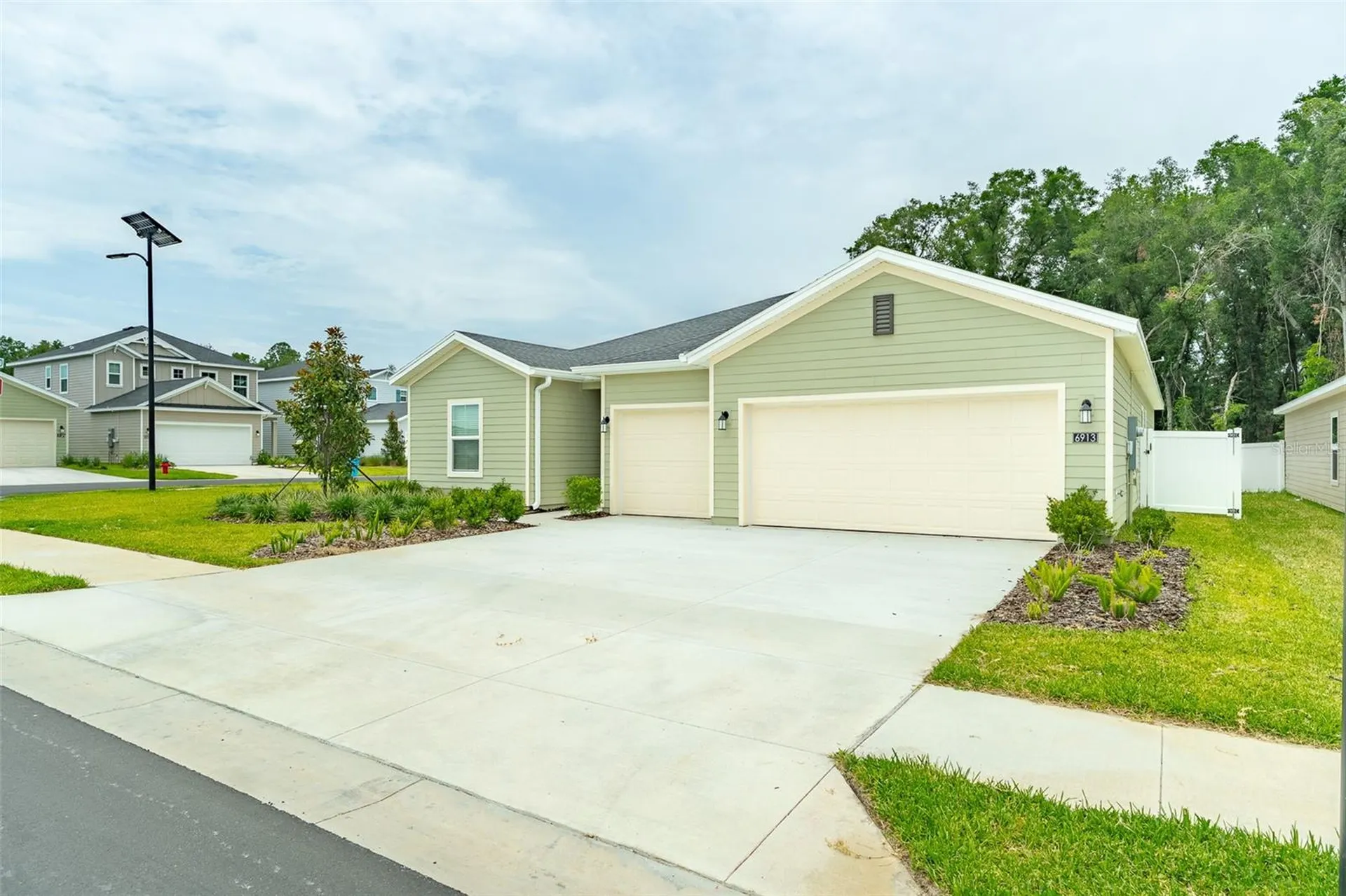 6913 SW 87th Street Ocala FL 34476