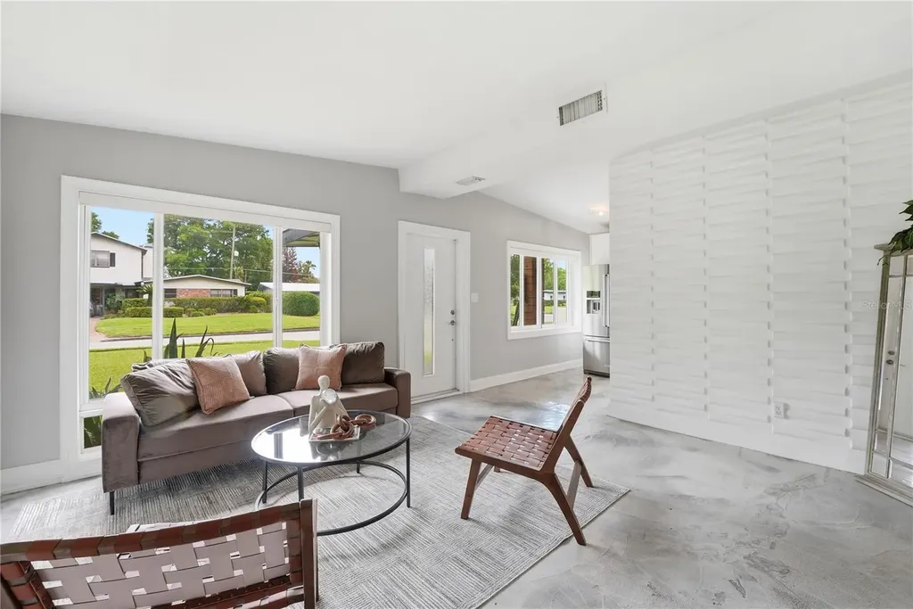 4033 Ibis Drive Orlando FL 32803