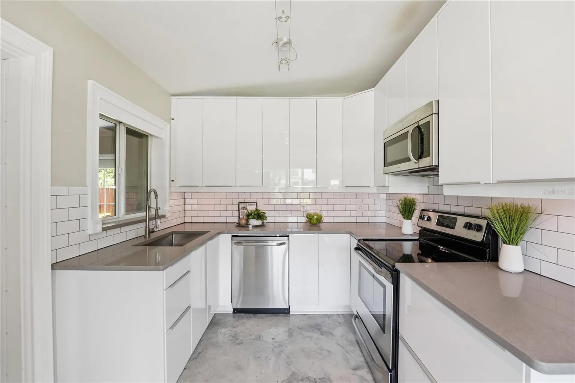 4033 Ibis Drive Orlando FL 32803