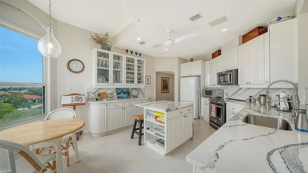 5420 Eagles Point Circle Sarasota FL 34231