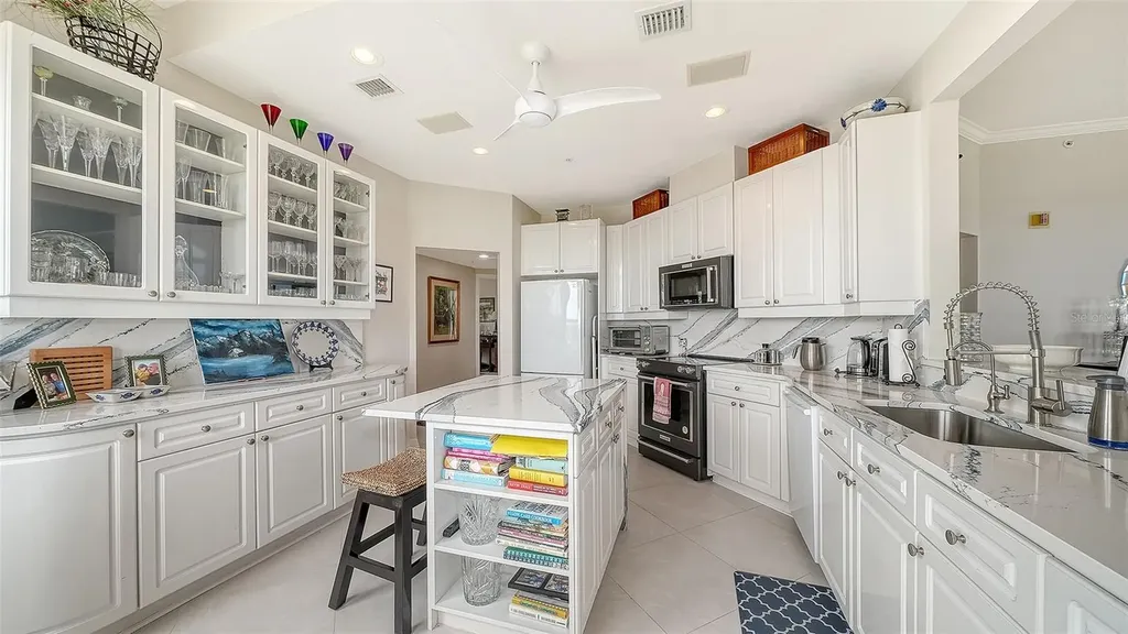 5420 Eagles Point Circle Sarasota FL 34231