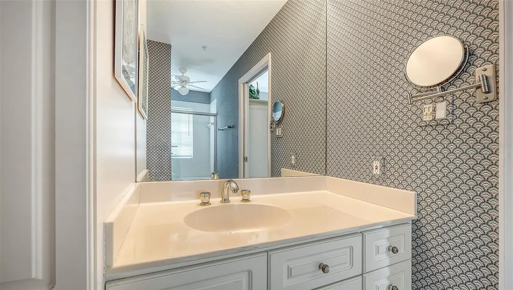 5420 Eagles Point Circle Sarasota FL 34231