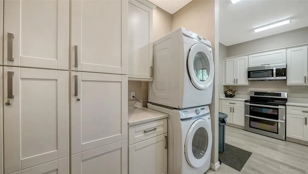 5420 Eagles Point Circle Sarasota FL 34231