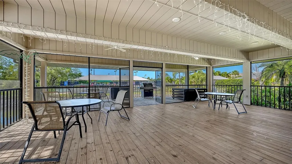 5420 Eagles Point Circle Sarasota FL 34231