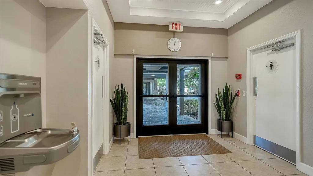 5420 Eagles Point Circle Sarasota FL 34231