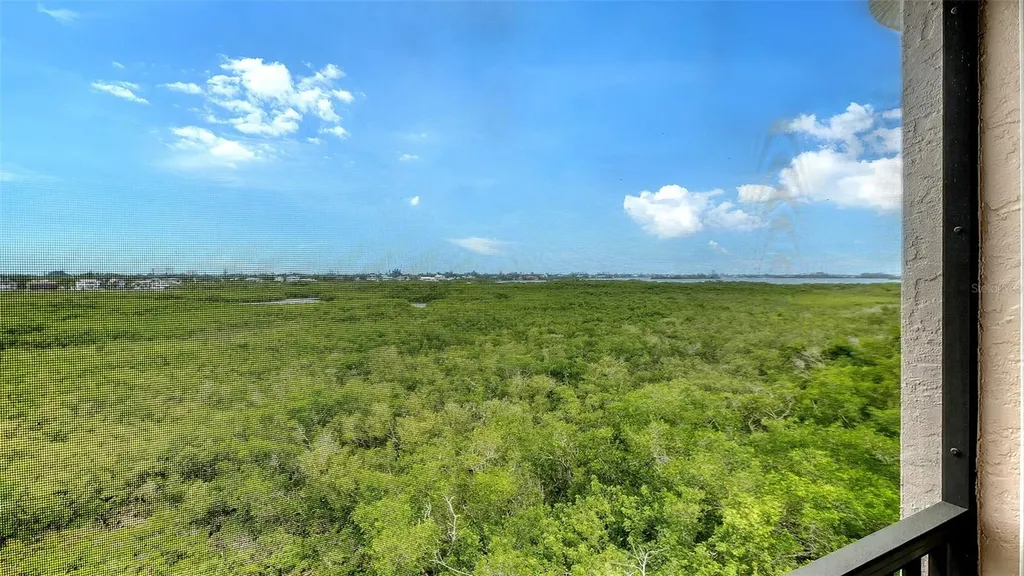 5420 Eagles Point Circle Sarasota FL 34231