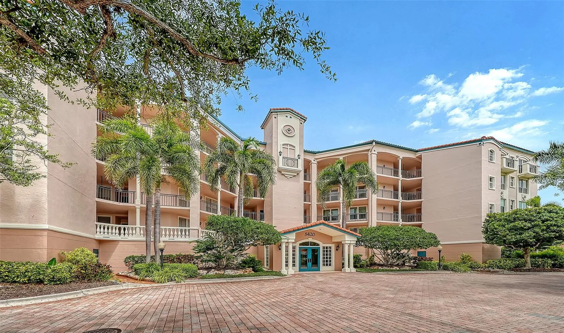 5420 Eagles Point Circle Sarasota FL 34231