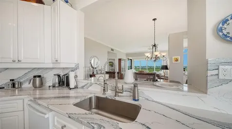 5420 Eagles Point Circle Sarasota FL 34231