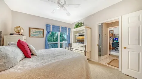5420 Eagles Point Circle Sarasota FL 34231
