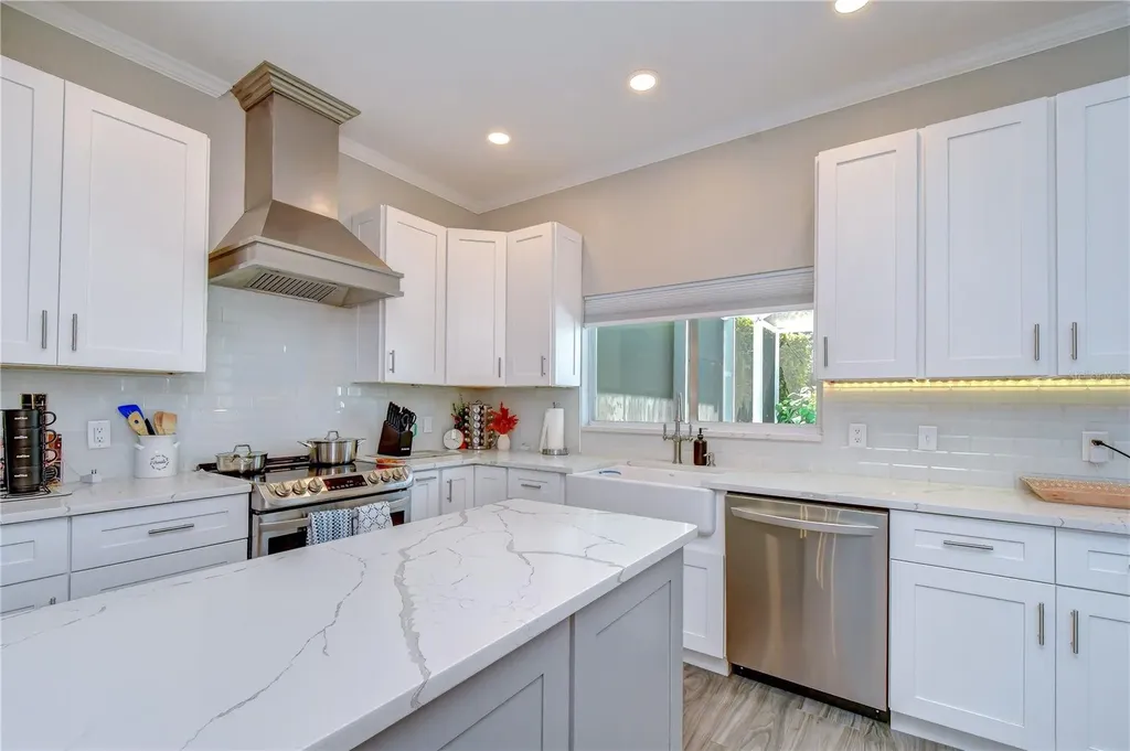19312 Sea Mist Lane Lutz FL 33558