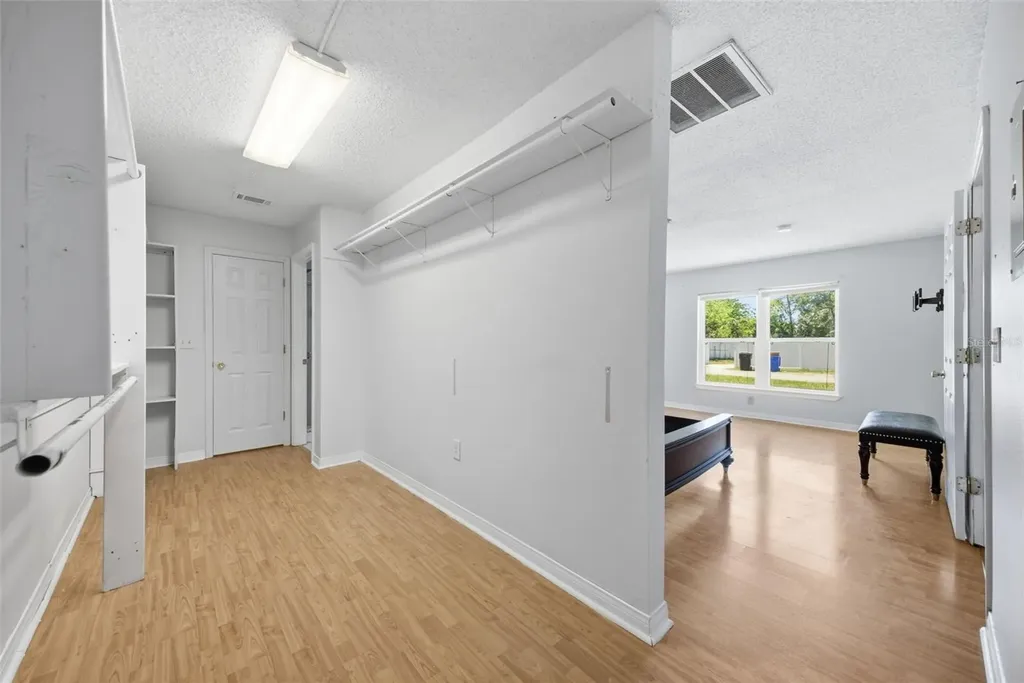 11410 Thomas Road Seffner FL 33584