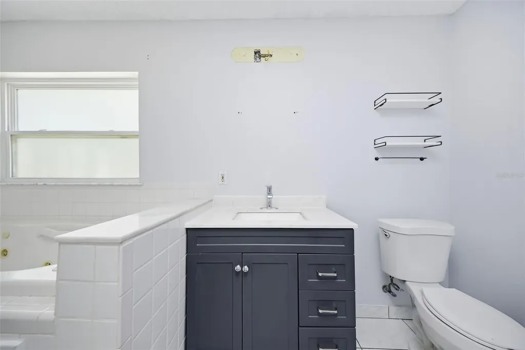 11410 Thomas Road Seffner FL 33584