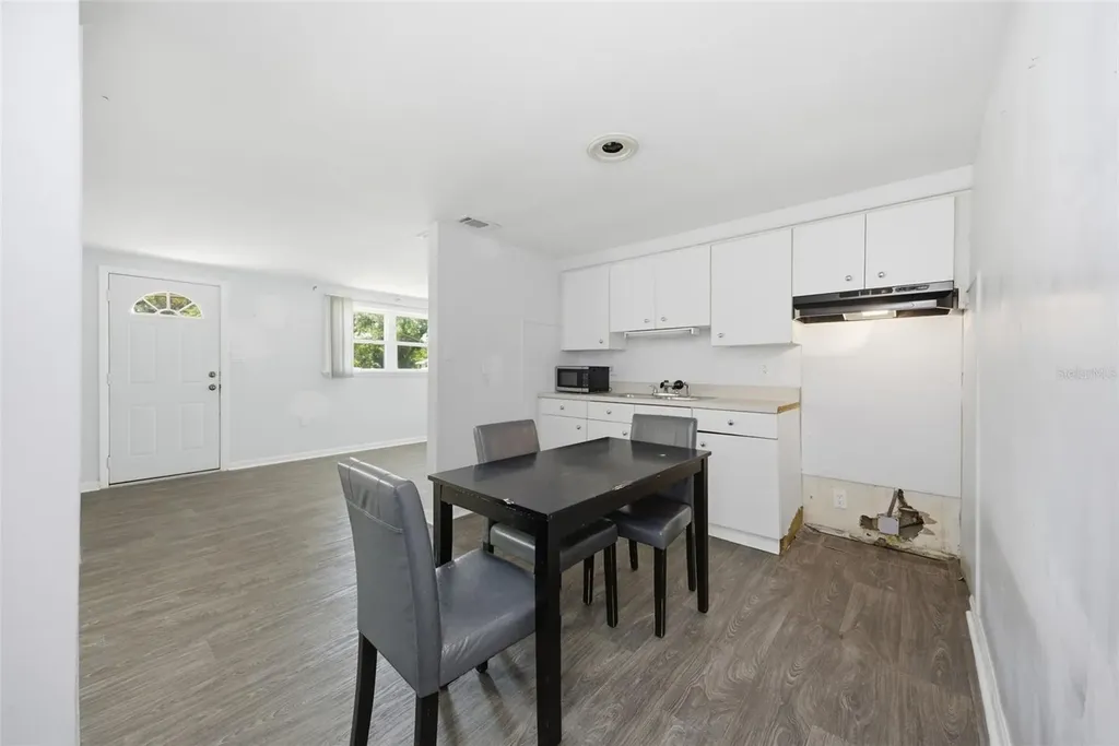 11410 Thomas Road Seffner FL 33584