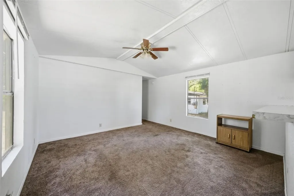 11410 Thomas Road Seffner FL 33584