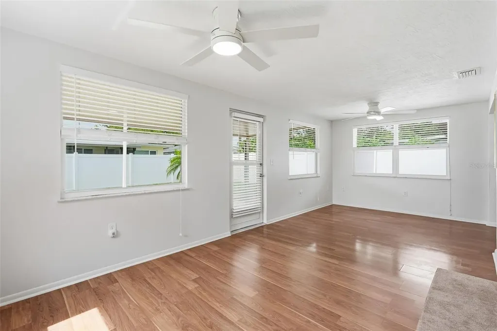2158 Scotland Drive Clearwater FL 33763