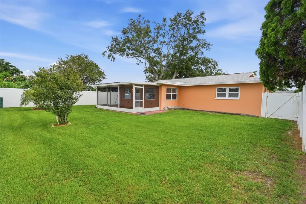 2158 Scotland Drive Clearwater FL 33763