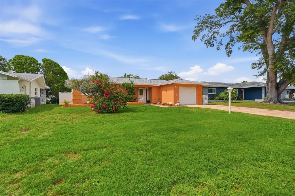 2158 Scotland Drive Clearwater FL 33763