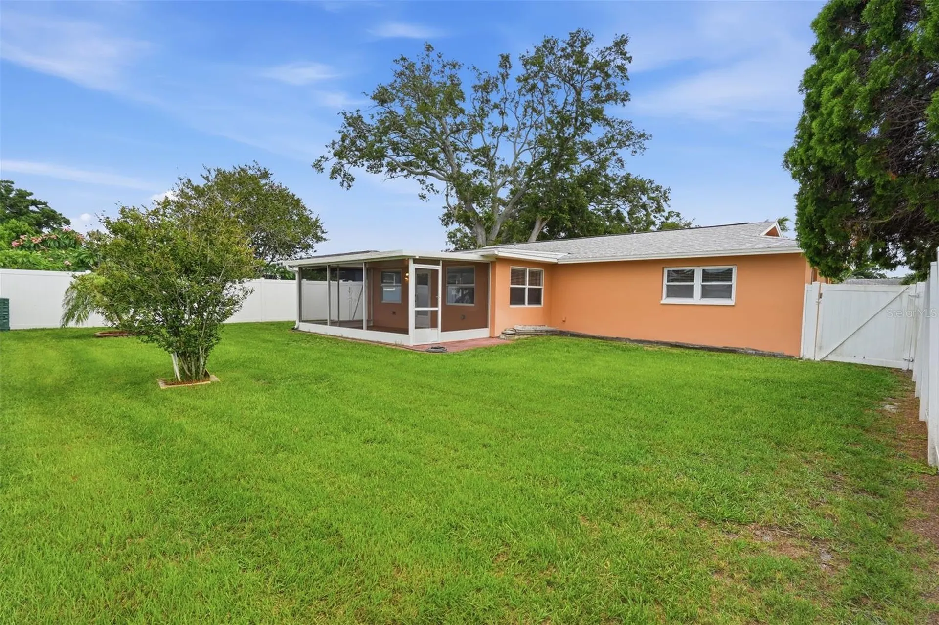 2158 Scotland Drive Clearwater FL 33763