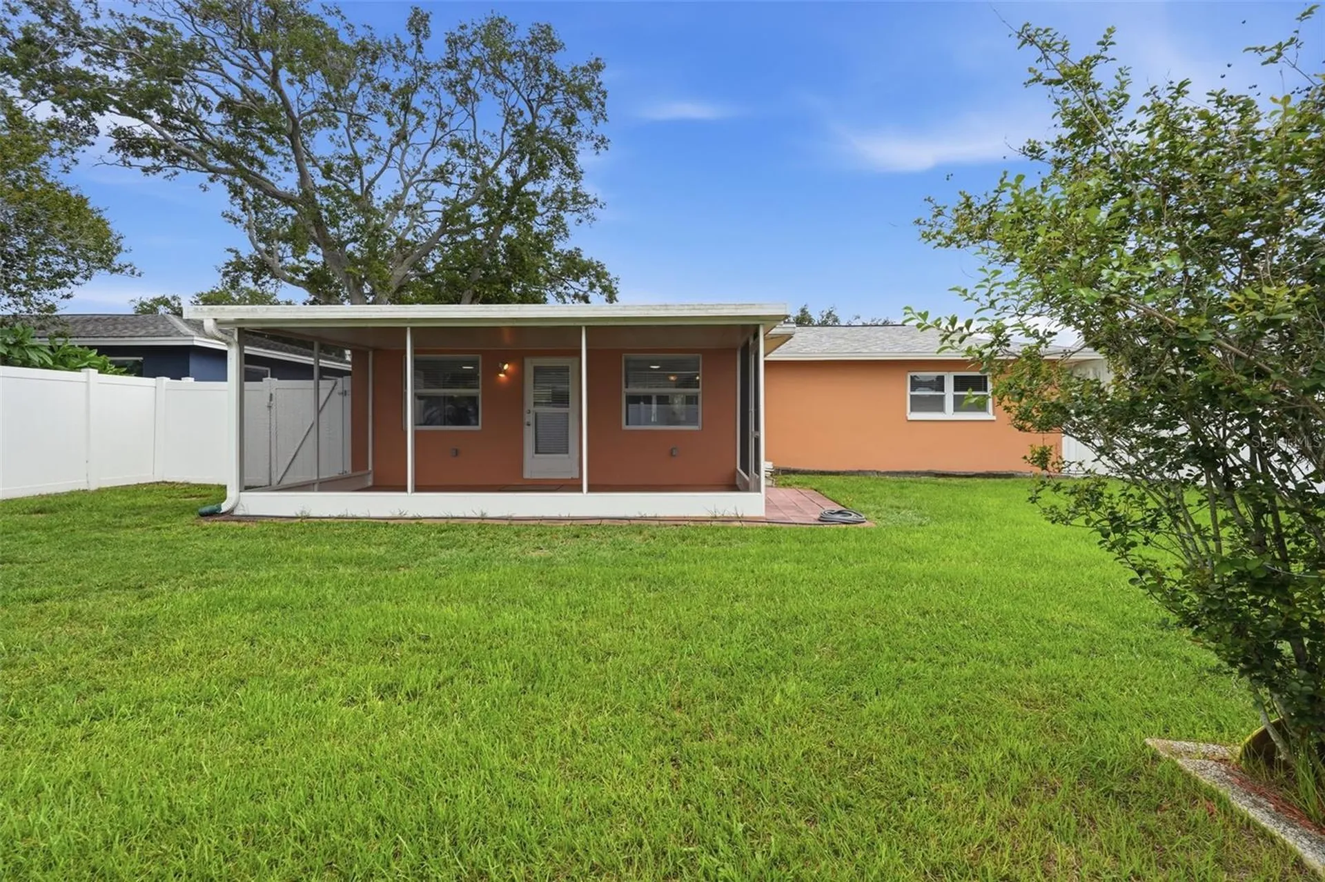 2158 Scotland Drive Clearwater FL 33763