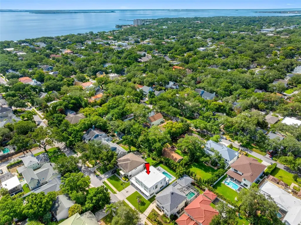 3208 W Lawn Avenue Tampa FL 33611