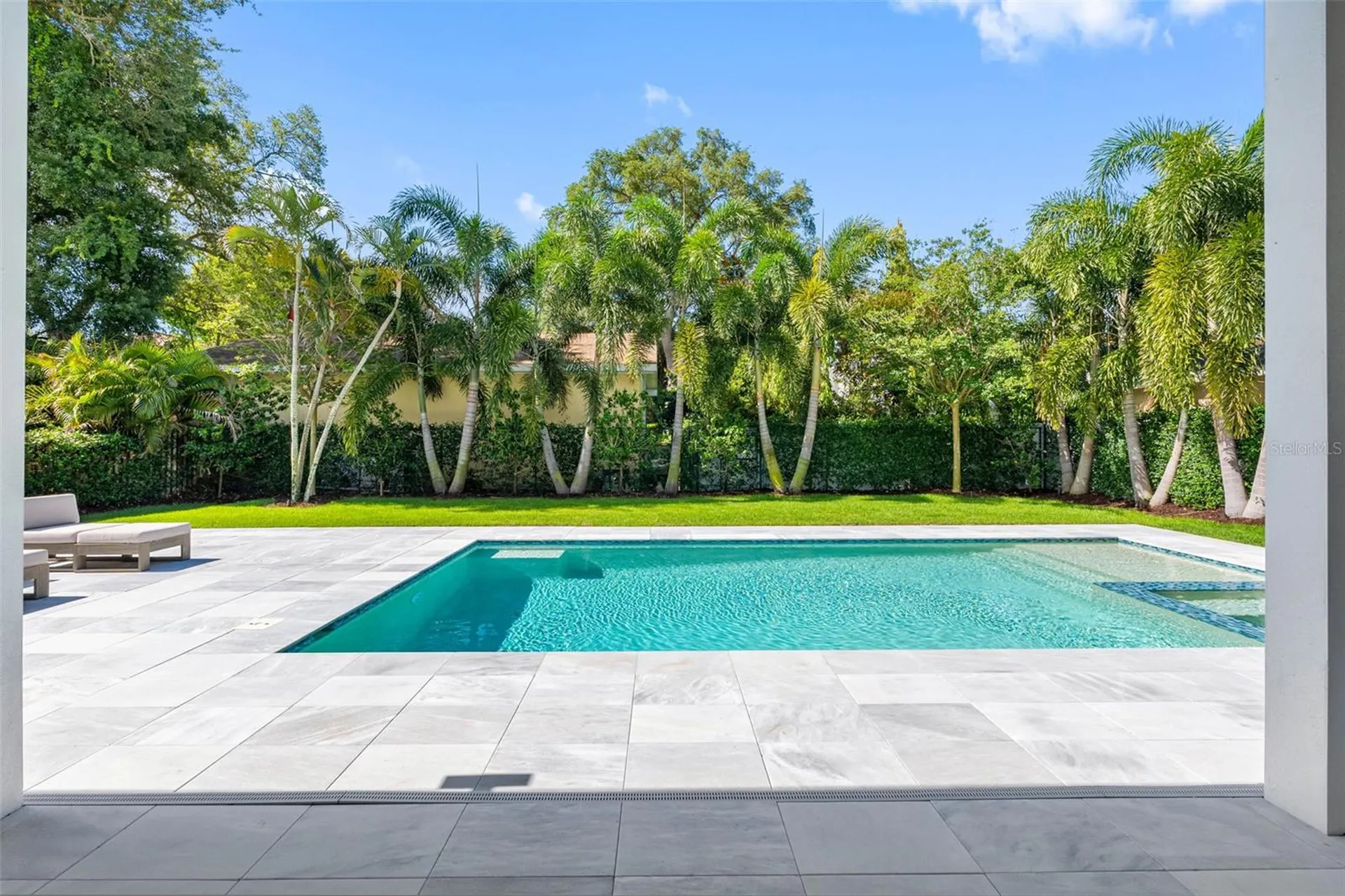 3208 W Lawn Avenue Tampa FL 33611