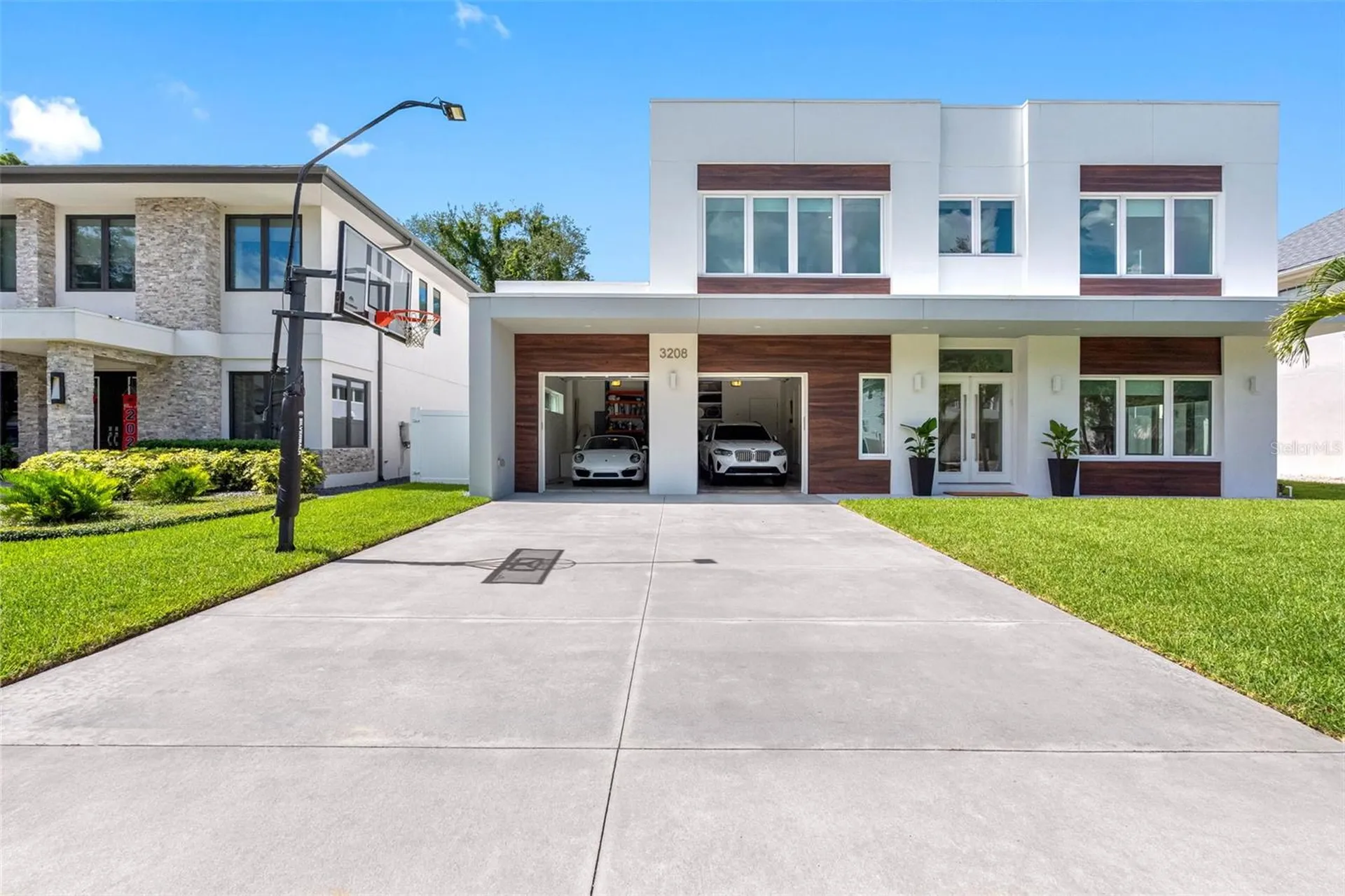 3208 W Lawn Avenue Tampa FL 33611