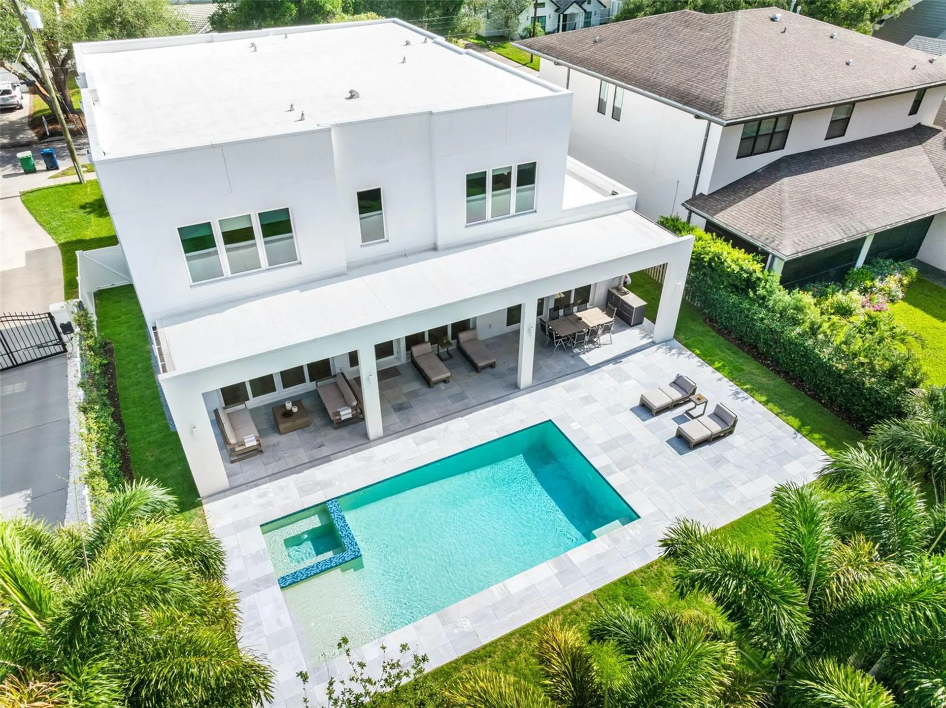 3208 W Lawn Avenue Tampa FL 33611