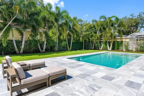 3208 W Lawn Avenue Tampa FL 33611
