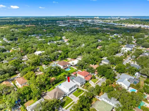 3208 W Lawn Avenue Tampa FL 33611