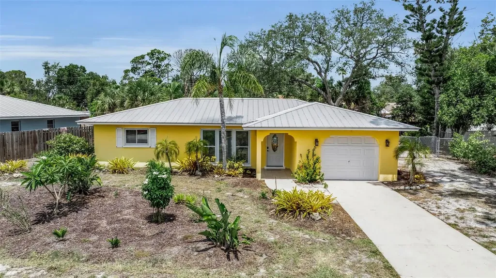 355 Mcarthur Avenue Sarasota FL 34243