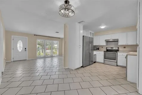 355 Mcarthur Avenue Sarasota FL 34243