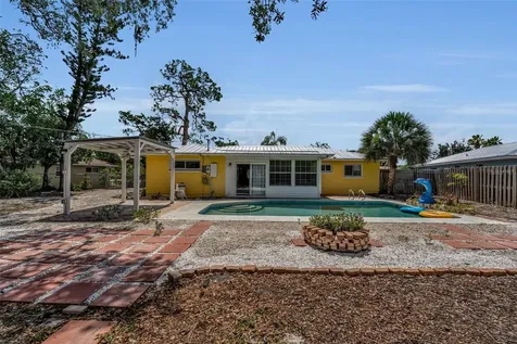 355 Mcarthur Avenue Sarasota FL 34243