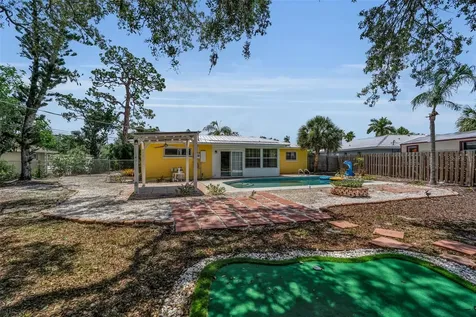 355 Mcarthur Avenue Sarasota FL 34243