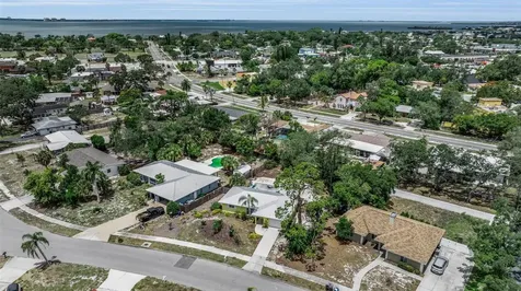355 Mcarthur Avenue Sarasota FL 34243
